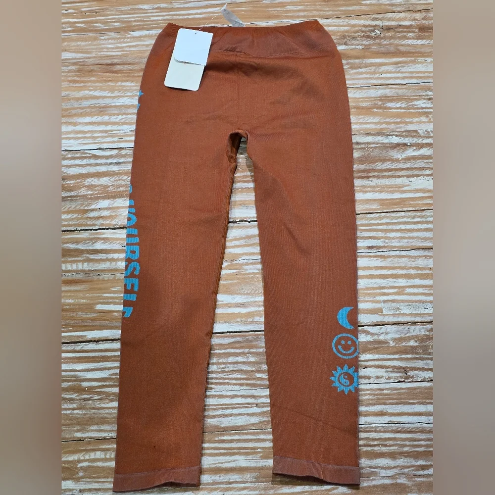 NWT Fabletics Ultra High Waisted Seamless Expression 7/8 Leggings Pants‎ M